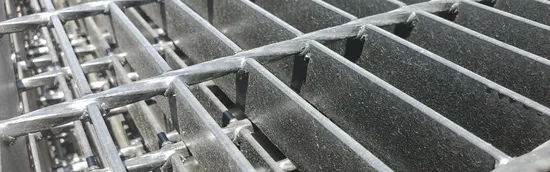Grille en acier renforcée galvanisée de couverture de puits de drainage de vente chaude