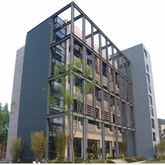 Hôtel à structure métallique légère avec un excellent mur-rideau en verre